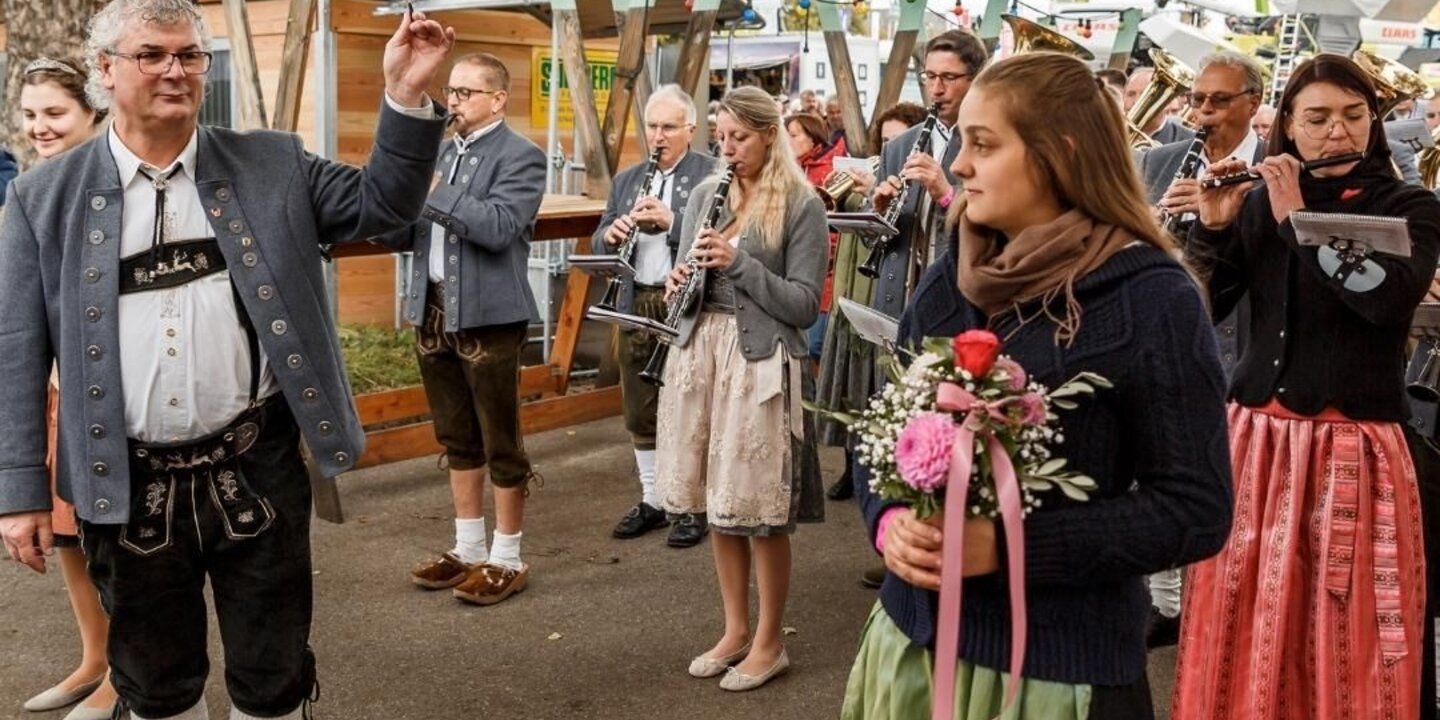 Unsere Programme sind online!